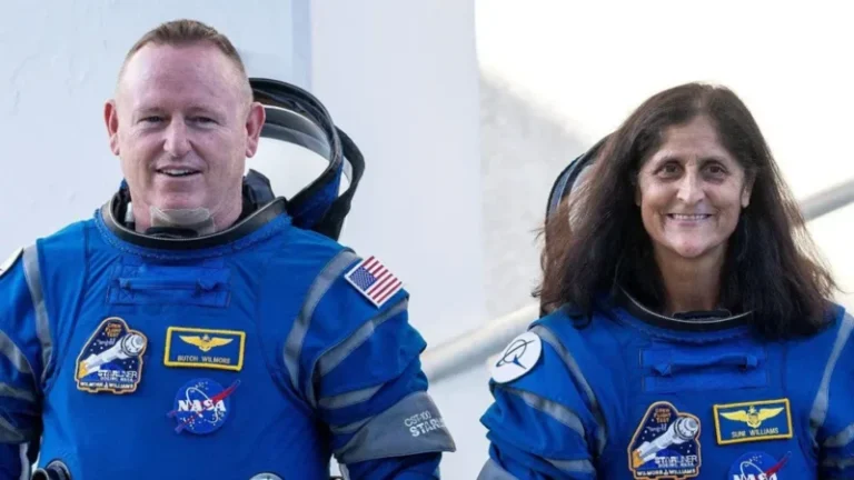 astronautas presos no espaço